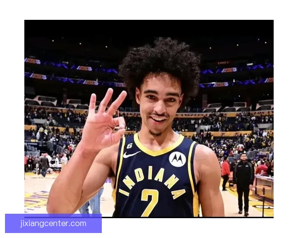 内姆布哈德球鞋被踩掉后迅速捡起举高干扰投篮遭判技术犯规